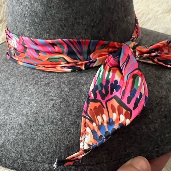 Johnny Was Jade Felt Hat - NWT - one size - Picture 2 of 5